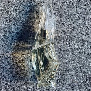 Cashmere Mist fragrance